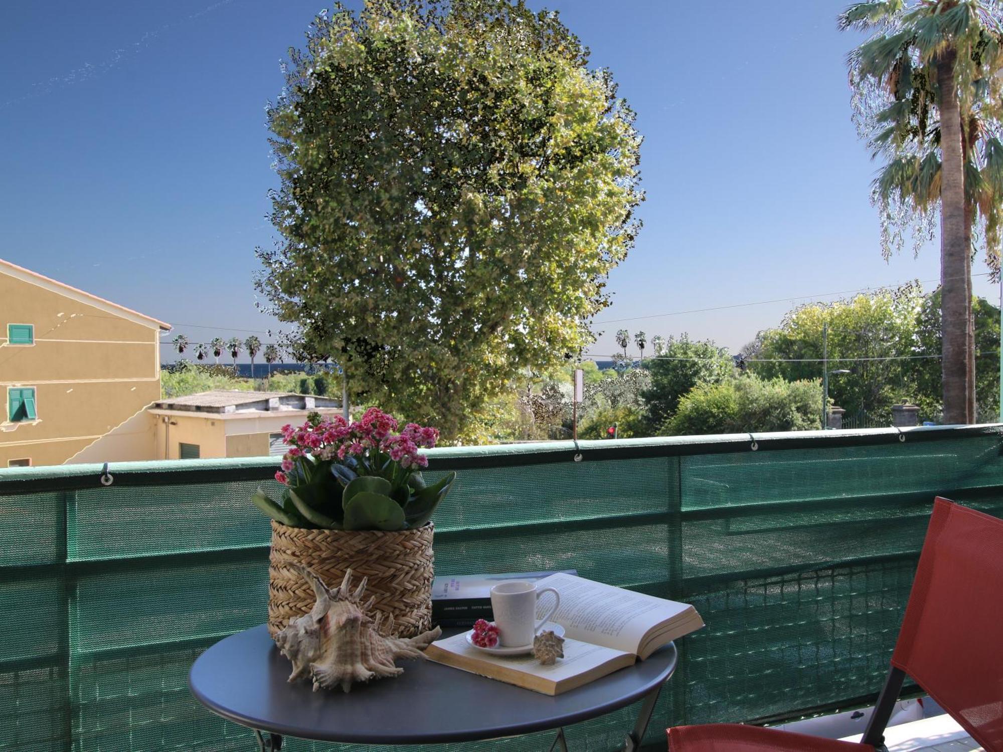 Il Mare In Piazza Apartment Албисола Супериоре Екстериор снимка